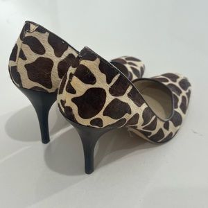 Facade heels